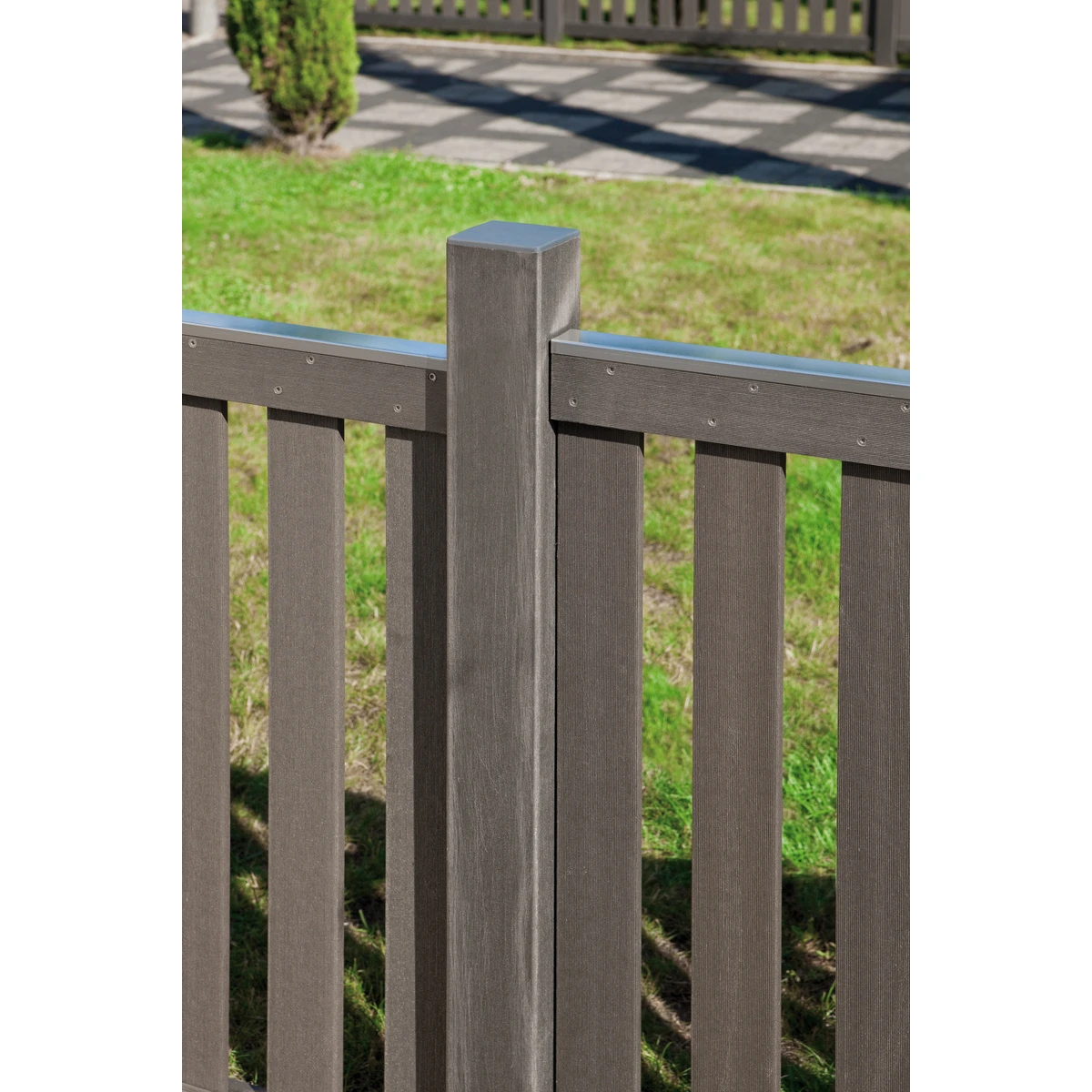 TraumGarten Vorgartenzaun WPC Anthrazit RAJA 4 TraumGarten Vorgartenzaun WPC Anthrazit RAJA – Bild 4
